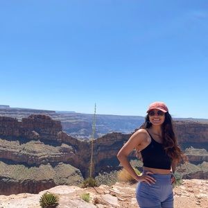 Meet your Posher, Frida